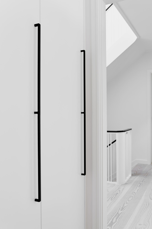 Furnipart - Mango L - greb i Zink/Aluminium Sort CC2x544mm L1100mm B12mm H35mm